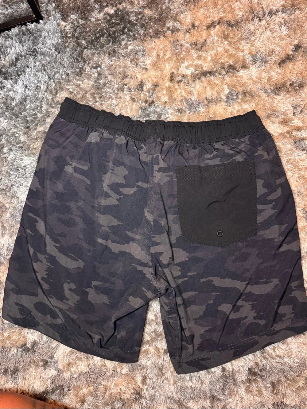 Vuori Core Black Camo Athletic Shorts with Drawstring. Lined 7.5 inseam. - Picture 2 of 4